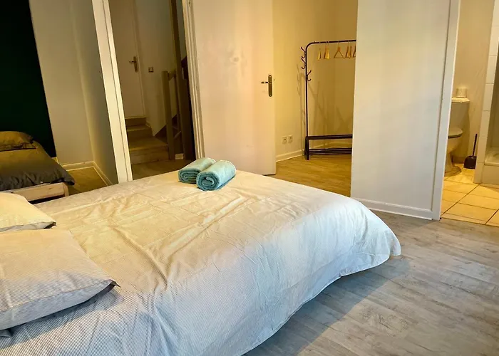 Republique - Grande La Real